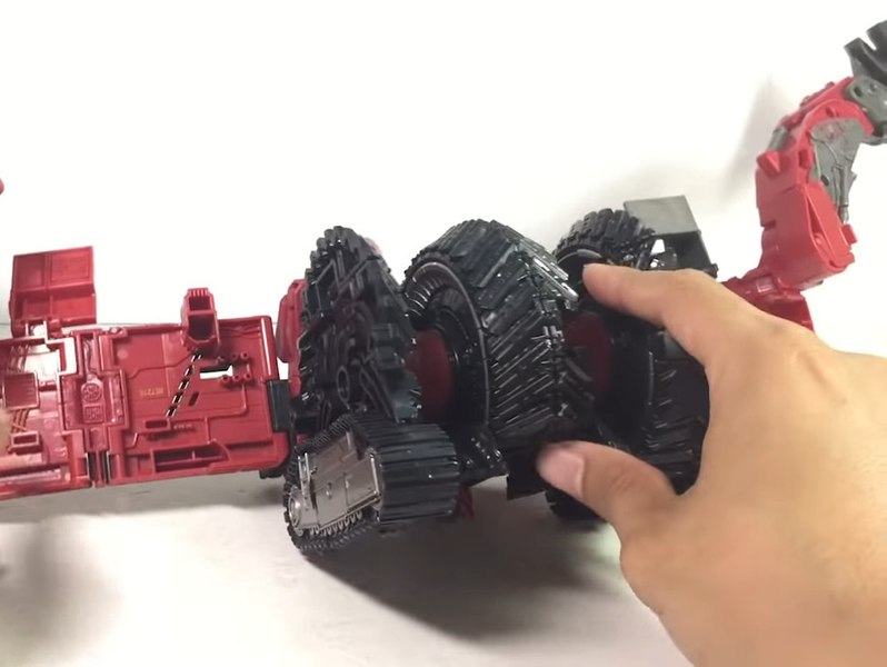 Transformers Studio Series Scavenger Video Review And Images Of Leader Class Constructicon 07 (7 of 12)